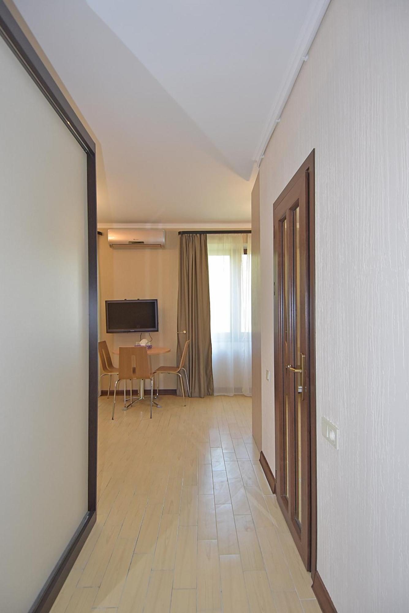 Studioapart In Downtown Yerevan Bagian luar foto
